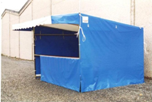 stand avec double comptoir + auvent avant