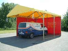 tente de r�ception sur mesure en acier �lectrozingu� pour abriter un car wash